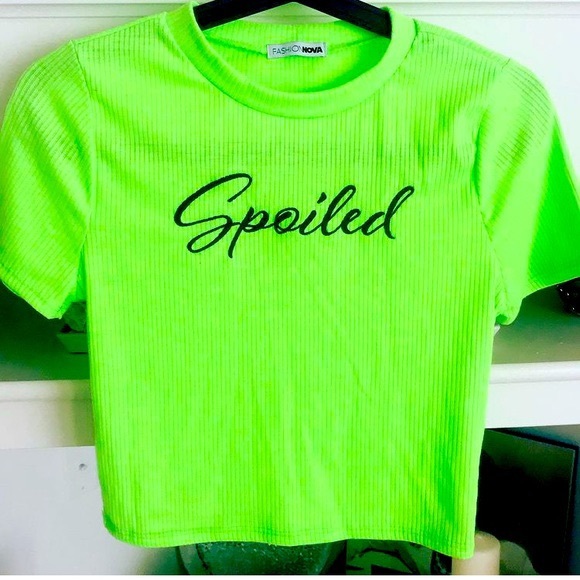 Fashionnova: Spoiled neon green crop top - Picture 3 of 3